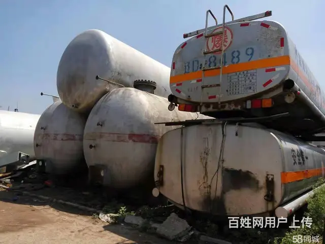 沈阳出售油罐，水罐，火车罐，水泥罐，白钢罐，搅拌罐 - 图片 1