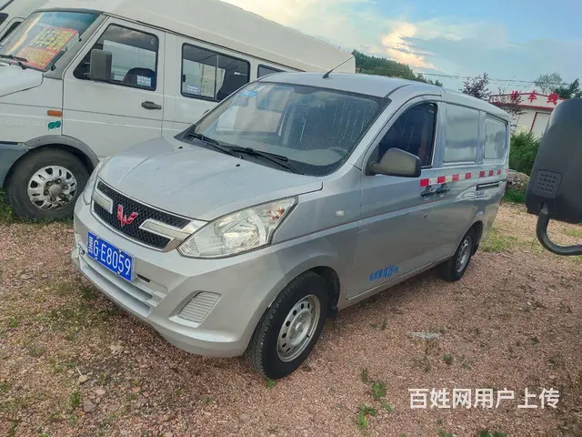五菱 厢式货车 - 图片 1