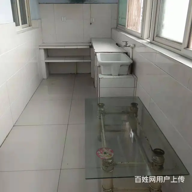 天晟上府南 别墅3楼出租 90平两室带简单家具家电 - 图片 1