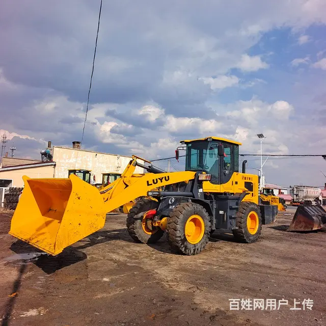 铲车23年鲁宇六缸大三零长臂自重九吨 - 图片 5