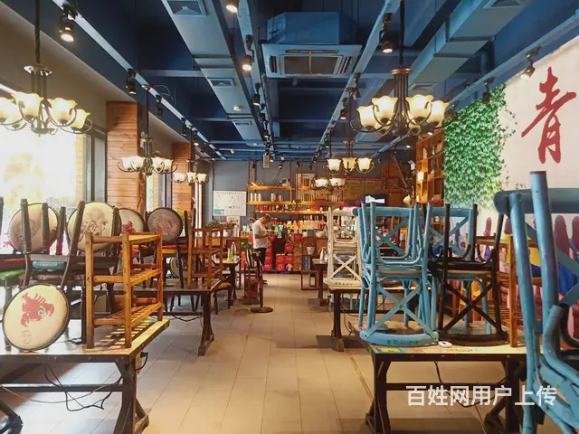 《易转》客流集中居民社区商业街知名品牌老生意餐饮店转让！ - 图片 4