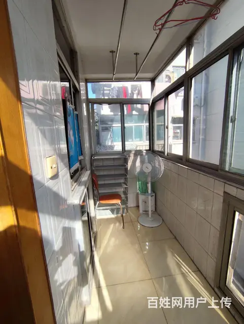 湖滨四楼  二室一厅一卫装修设全拎包即住家电家具煤气800 - 图片 4