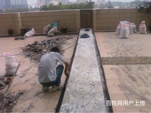 房屋补漏、卫生间改造精修水管安装,刷墙粉,保修五年 - 图片 3