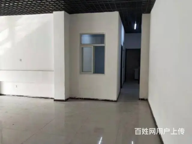 出租鹏程新希望二期西门铁路那条街上门市 - 图片 1