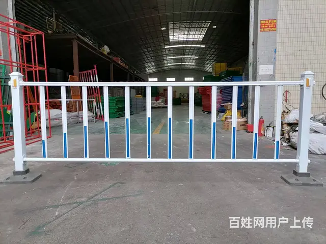 定做热镀锌防护栏杆  市政道路护栏 - 图片 3
