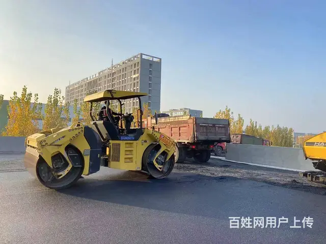 信阳橡胶沥青生产及封层 - 图片 1