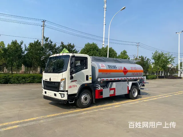 国六豪沃八吨油罐车 - 图片 3