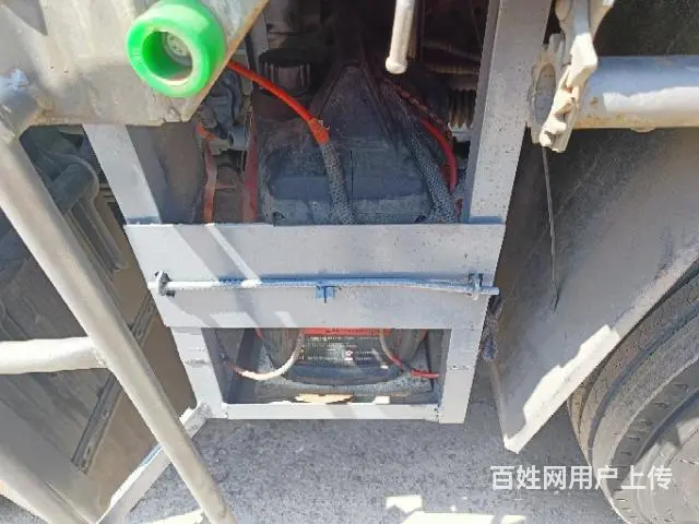 二手9.6米高栏欧曼银河前四后八国六520马力 - 图片 5