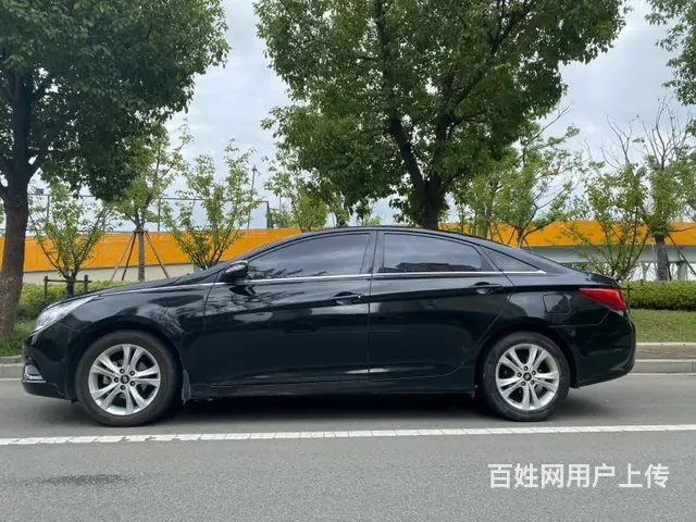 现代 索纳塔 2011款 第八代索纳塔 2.0 手自一体 D - 图片 9