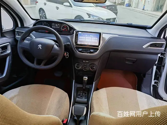 标致2008 2015款 1.6 手自一体 玩酷版金钻型 - 图片 2