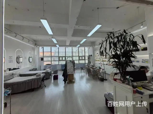学院路 夜市一条街美甲美睫店铺转让 - 图片 1