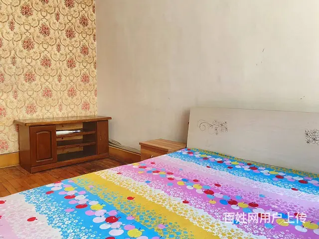 中街 大悦城 地铁站附近 包网 出租 三楼 主卧女生合租房 - 图片 2