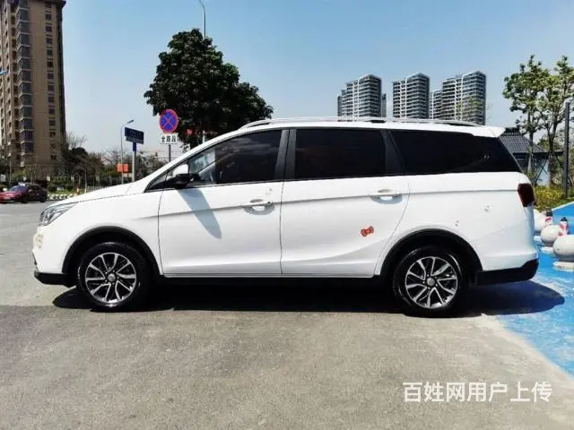 宝骏 宝骏730 2019款 1.5T 手动 时尚型7座 - 图片 6