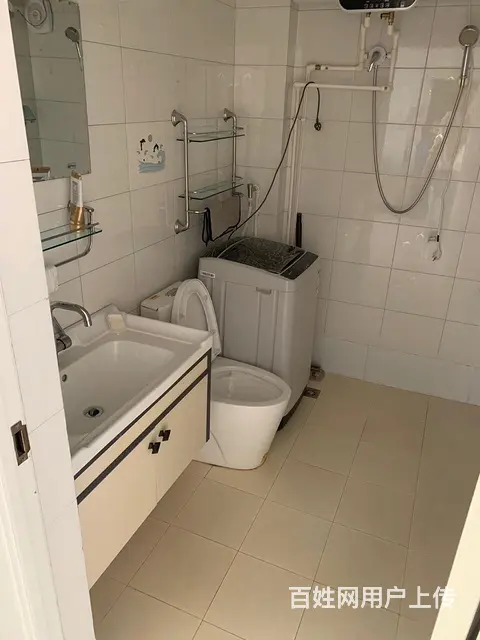 新鹤A区 普通住宅1厅 中等装修 - 图片 3