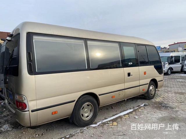 9座:九座:国5:17 年江铃考斯特9座的图片