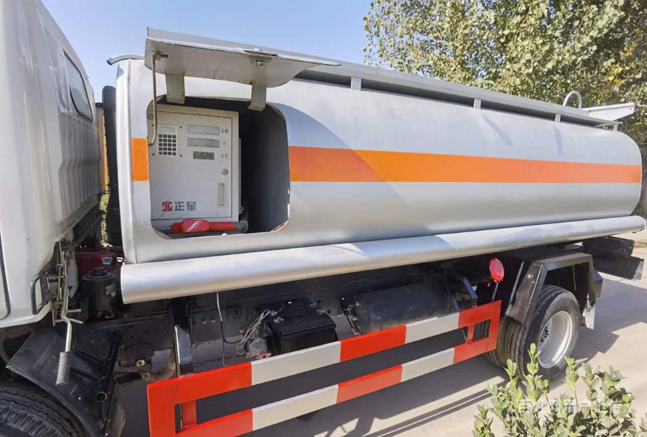 改装2-30吨油罐车流动加油车大量出售工地加油车