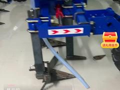 旱田五铧犁