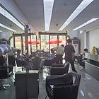 云岩区中天国际临街美发店低价转让，四五年老店 可空转