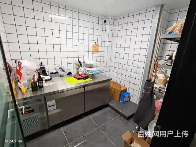新浦蔷薇国际大门口临街门面转租或出租 - 图片 11