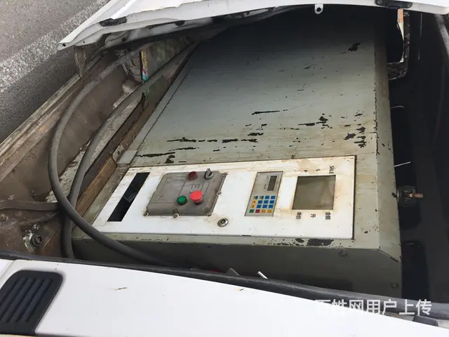 07年金杯加油车 - 图片 1