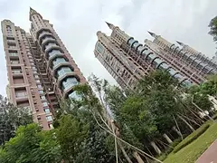 业主本人直接出售高新区中德英伦世邦公寓，中庭，位置绝佳