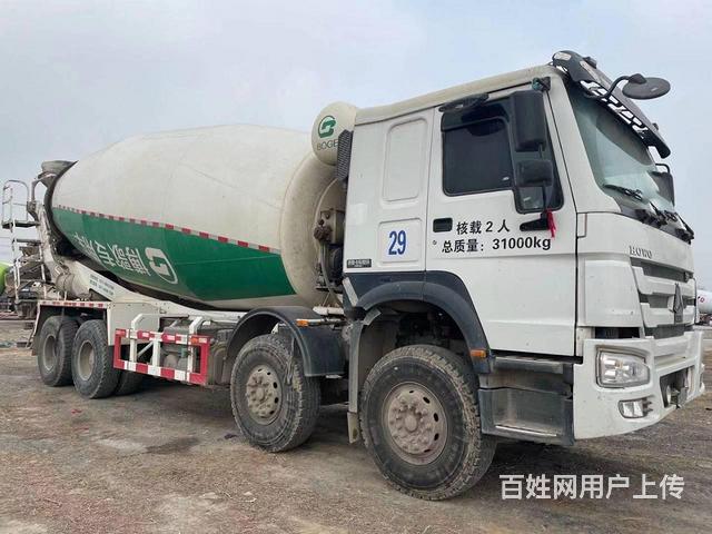 急售17年二手豪沃搅拌车博歌上装大20方380马力