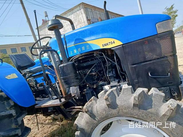 个人出售纽荷兰704拖拉机 全车原版 价格不高的图片