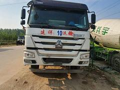 出售二手豪沃搅拌车 大20方380马力 前四后八