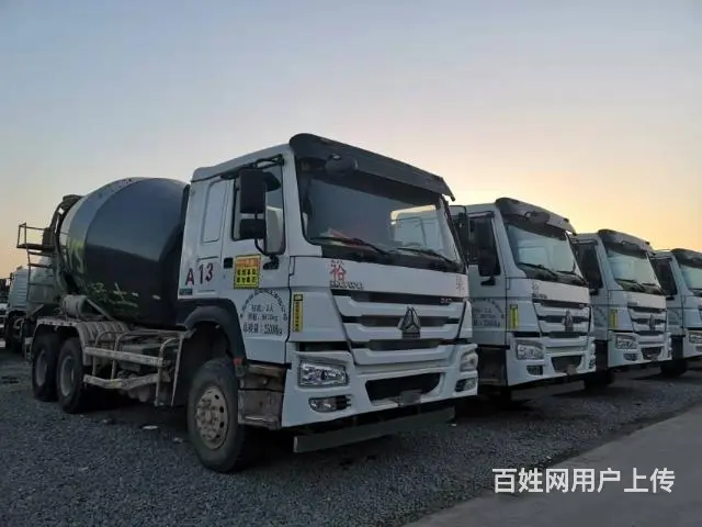 18年豪沃混泥土搅拌罐340马力，12方后八轮 - 图片 6