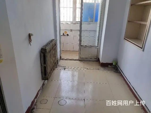 稷下南三室 四楼40万急售 - 图片 2