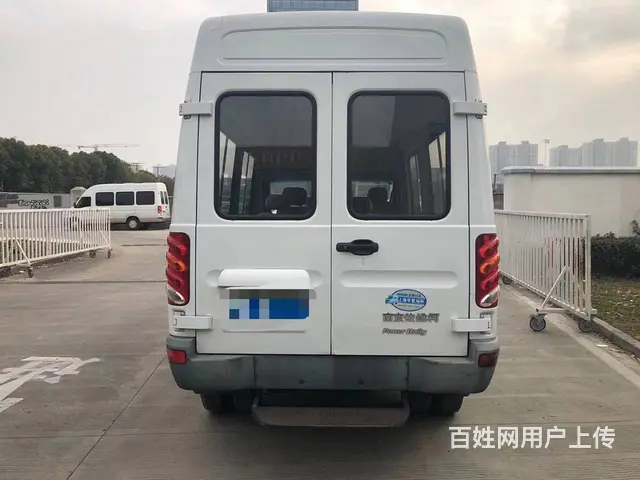 依维柯长轴高顶6坐国5排放支持分期包过户 - 图片 9