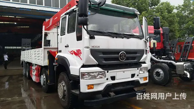 14吨重汽斯太尔前四后平板随车吊 厂家在哪里 - 图片 6