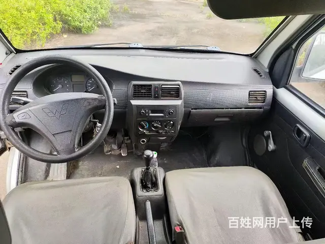五菱箱式货车 - 图片 4