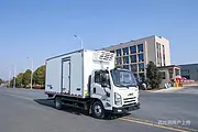偏关 江铃4米2蓝牌冷藏车、肉钩车厂家直销，可分期
