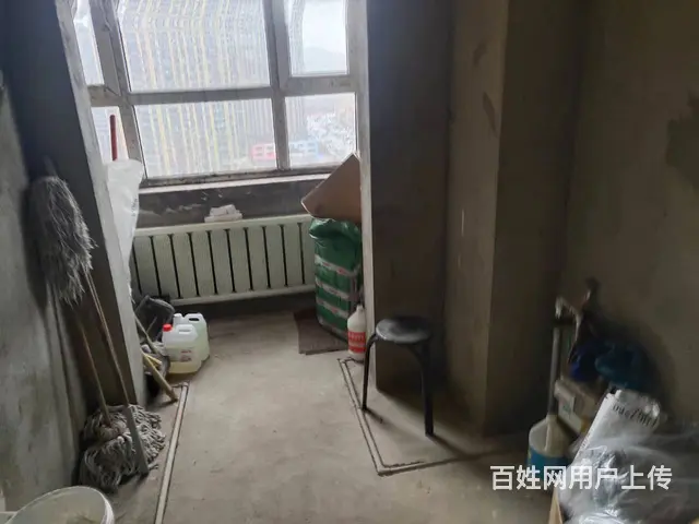 顺城区 金水岸 毛坯房 117平18楼43万 可议； - 图片 4