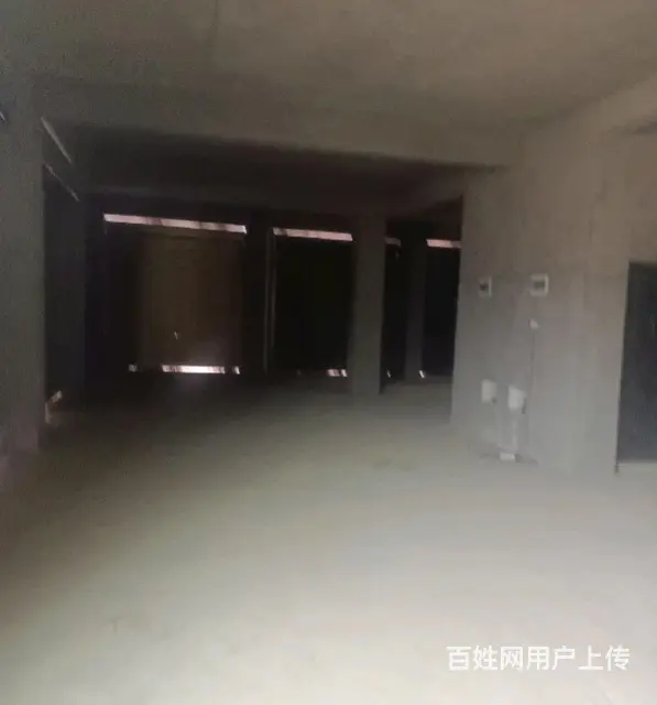 位置优越 人流量充足 方便停车 适合多种行业 租金便宜 - 图片 5