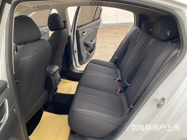 荣威i5 2020款 1.5 无级 4G互联领豪版 - 图片 11