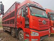 解放J6p前四后八猪笼车。