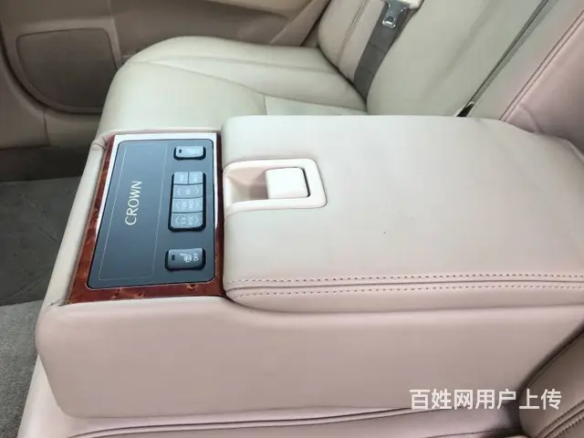 丰田 皇冠 2005款 3.0 手自一体 Royal E 真 - 图片 6