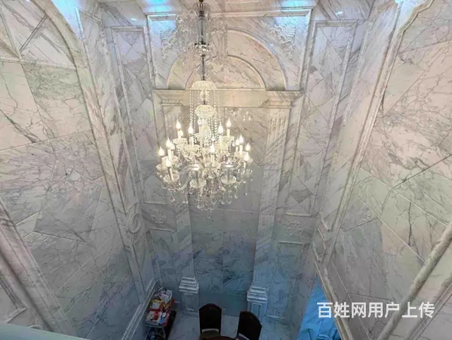 公园里的别墅 现代轻奢豪装共 挑空设计 双车位使用550 - 图片 1