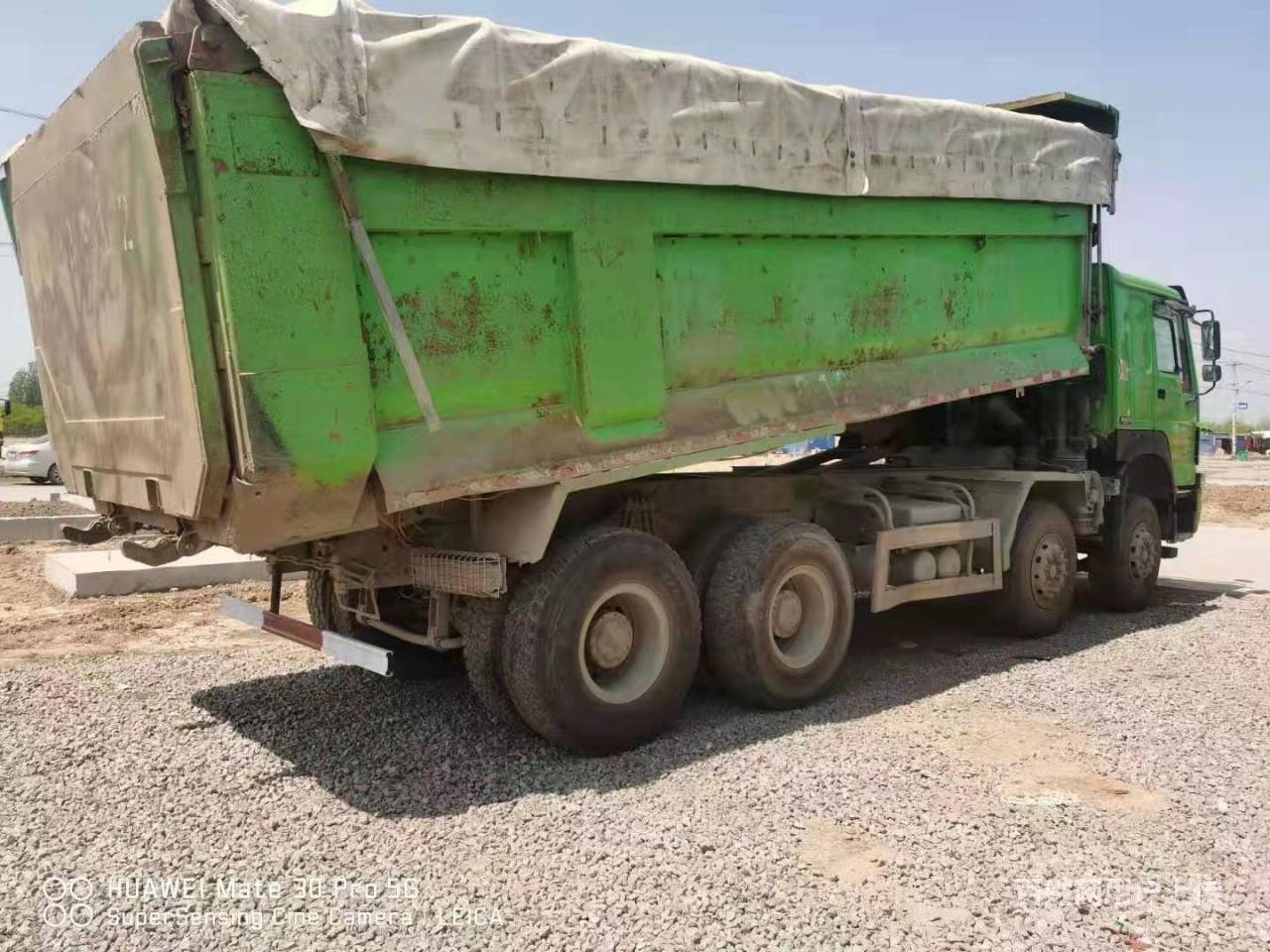 转让u型二手豪沃渣土车 6.8米大箱 380马力