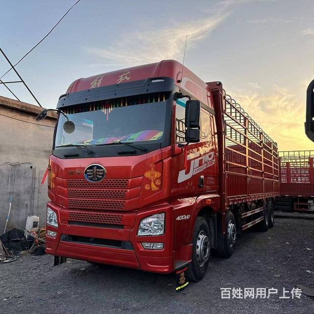 精品19年年底二手解放9.6米高栏货车400马力的图片