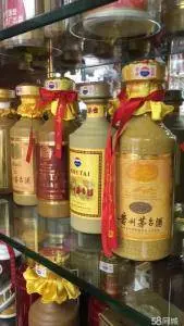 襄阳收购烟酒的地址在哪里 襄阳上门回收烟酒礼品电话 - 图片 2