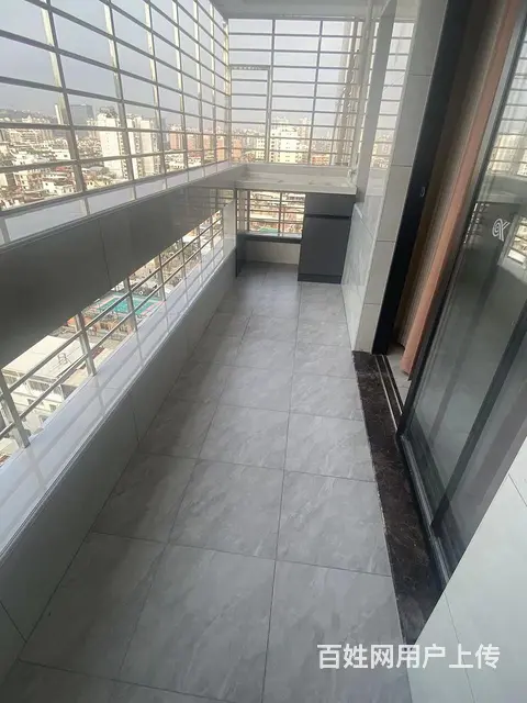 泉秀街 丰盛假日城堡 全新精装三房两厅 高层 家具家电齐全 - 图片 4