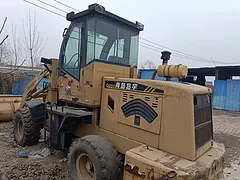 长臂铲车
