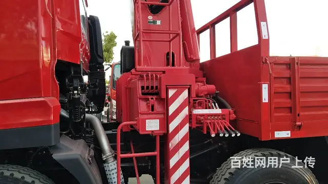 东风T7前四后八12吨四节臂随车吊多少钱一辆 - 图片 7