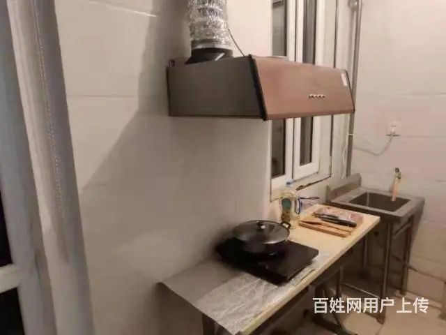 水岸华城一楼带院商住季度付3600元 - 图片 4