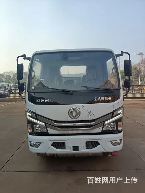 东风多利卡蓝牌油罐车2吨加油车C证驾驶 - 图片 1
