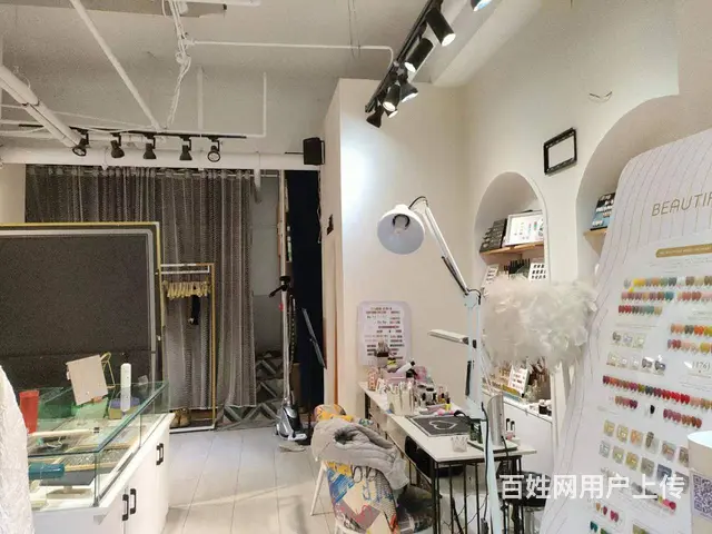 B个人一左岸明珠临街服装店转让 - 图片 9