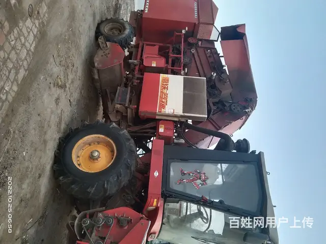 玉米收割机 - 图片 1